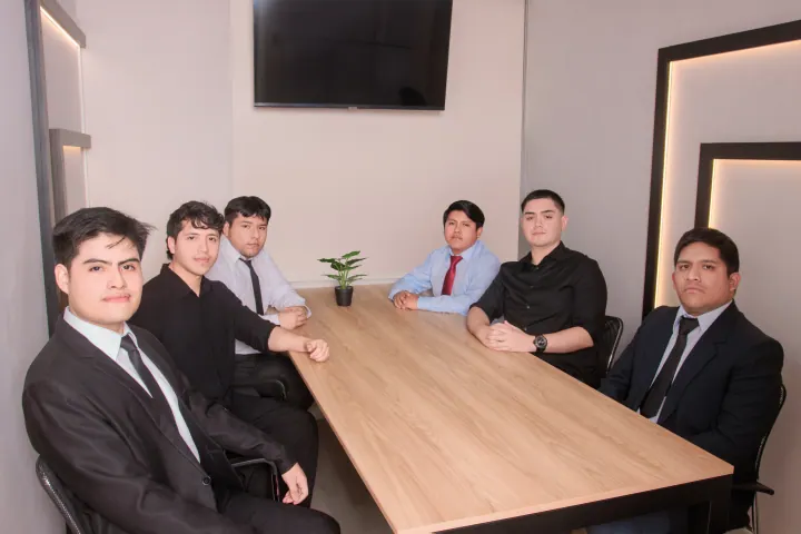 Reunión del equipo en la sala de juntas